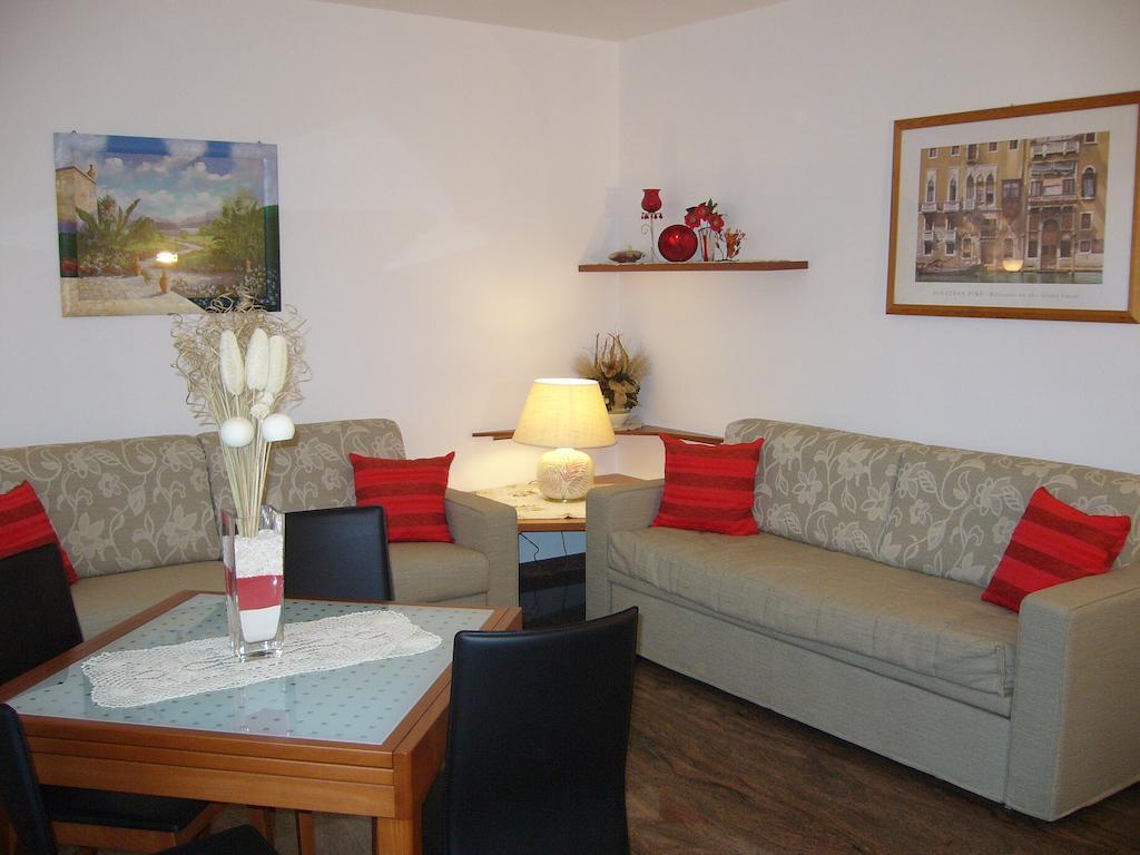 Aparthotel Feeling At Home Castenaso Habitación foto